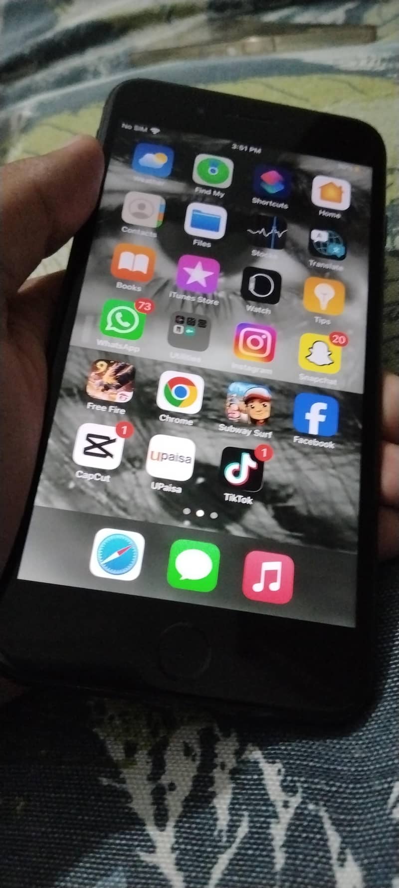Apple iPhone 7 Plus 0