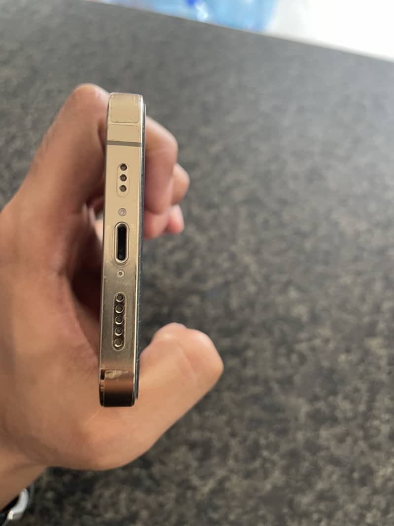 Apple iPhone 13 Pro 3