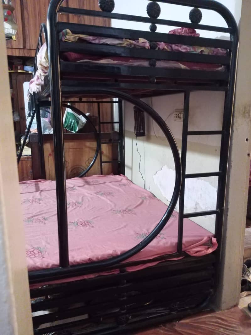 double bed 0