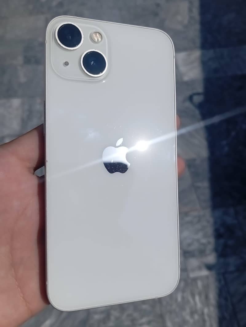 Apple iPhone 13 0