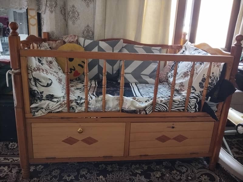 baby cot 2