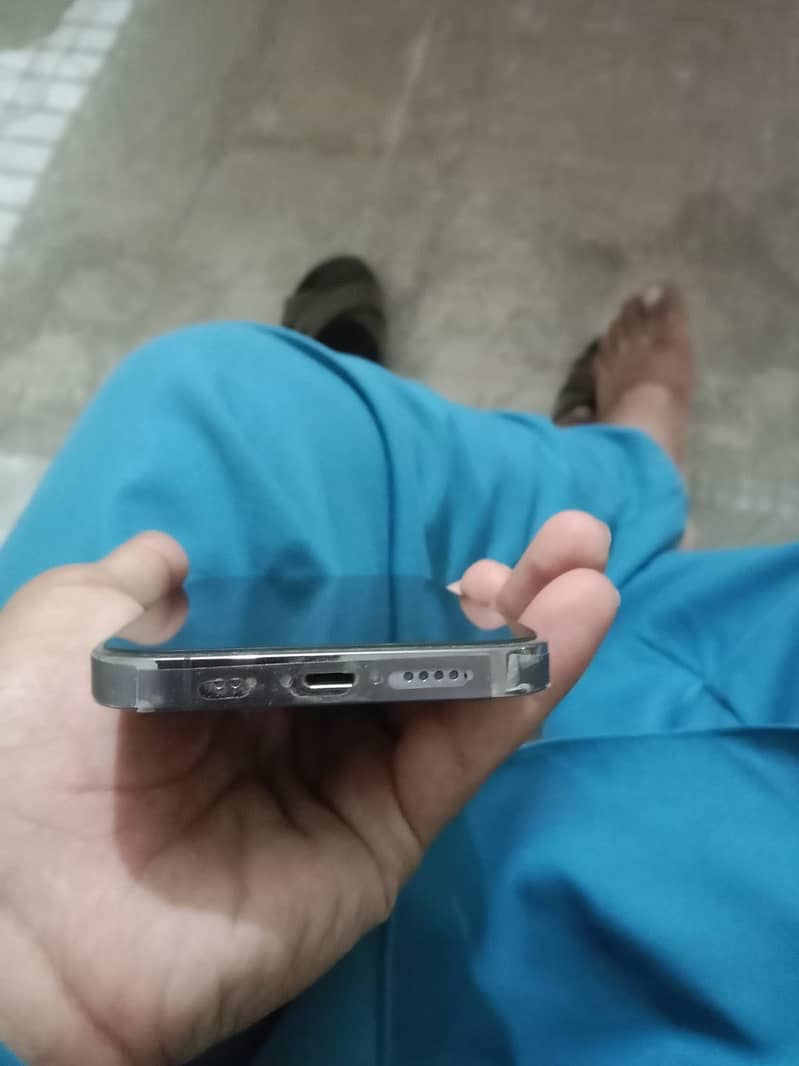 Apple iPhone 14 Pro 3