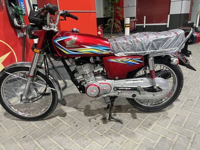 Honda 125 18 model Attock all punjab number