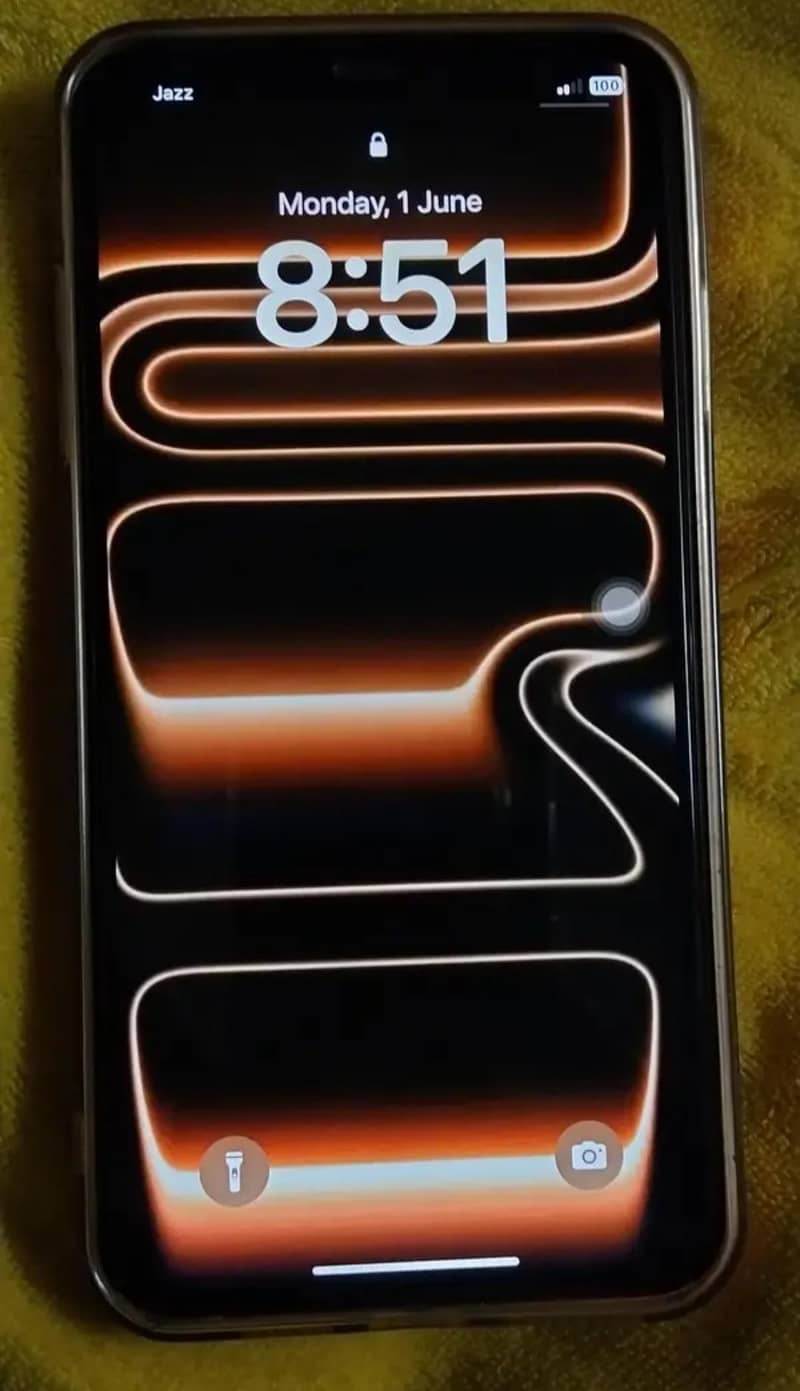 Apple iPhone XS Max 5