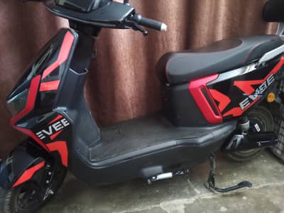EVEE GEN Z ELECTRIC SCOOTY