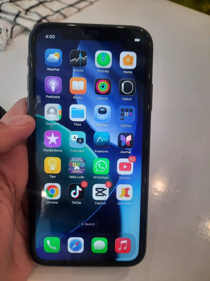 Apple iPhone 11 3