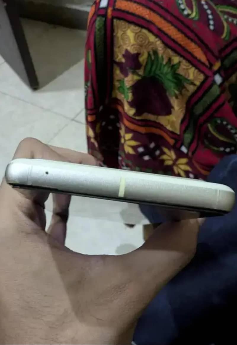 Google Pixel 7 | 8GB RAM 128GB | PTA Approved | Excellent Condition 3