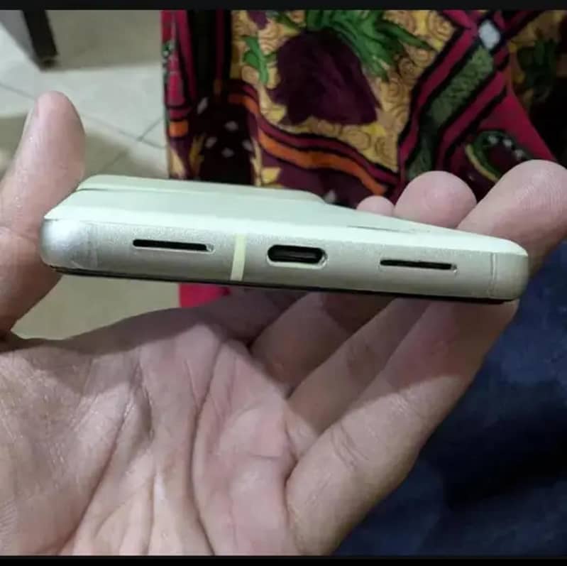 Google Pixel 7 | 8GB RAM 128GB | PTA Approved | Excellent Condition 4