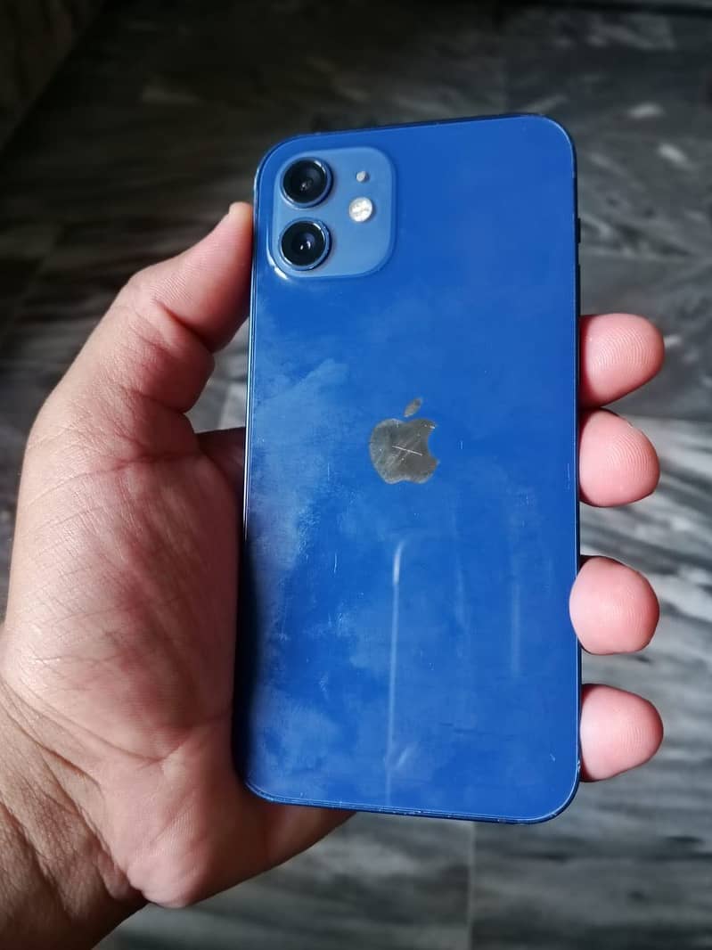 Apple iPhone 12 3