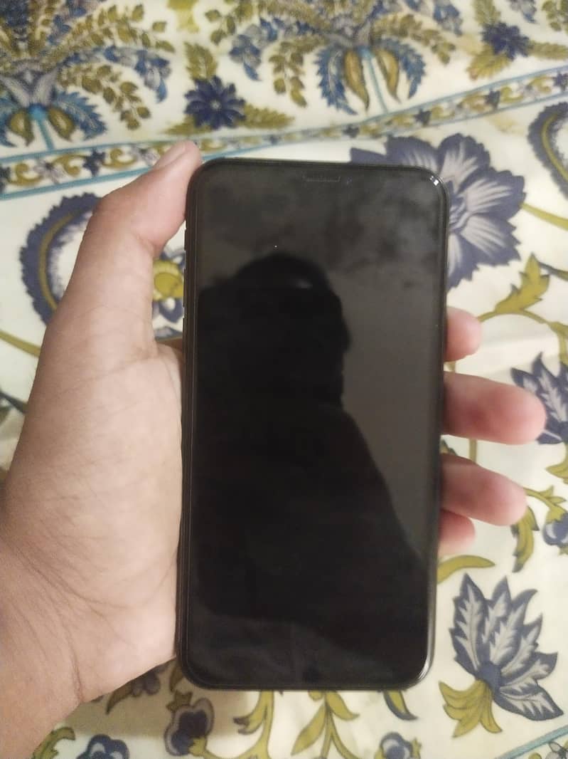 Apple iPhone XS 1