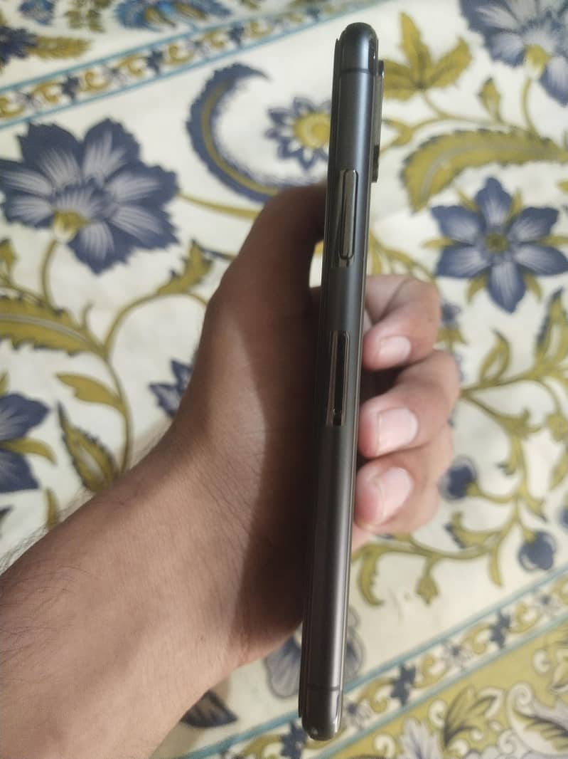 Apple iPhone XS 2