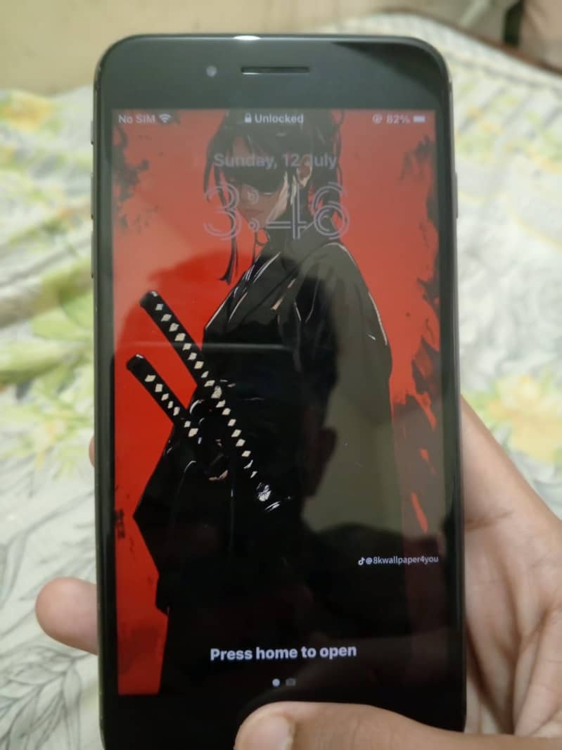 Apple iPhone 8 Plus 5