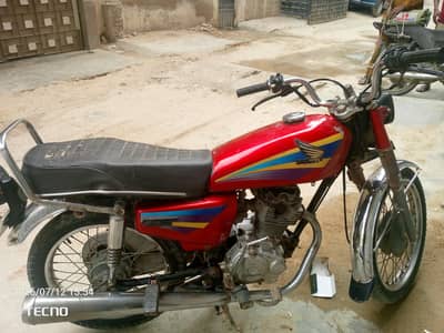 Honda 125 Karachi no. 2nd owner 2001