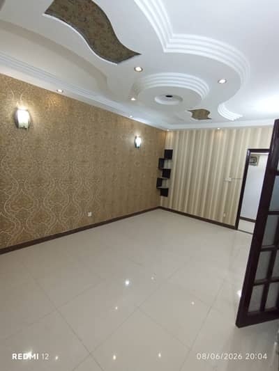 COMMERCIAL INDEPENDENT BANGLOW AVAILABLE FOR RENT IN BLOCK 13-A, GULSHAN E IQBAL