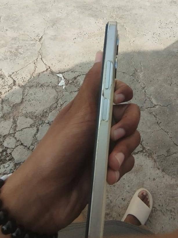 Realme C53 3