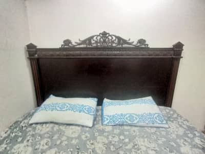 Wooden King Size Bed for sale contact ( 0321-1128007 )
