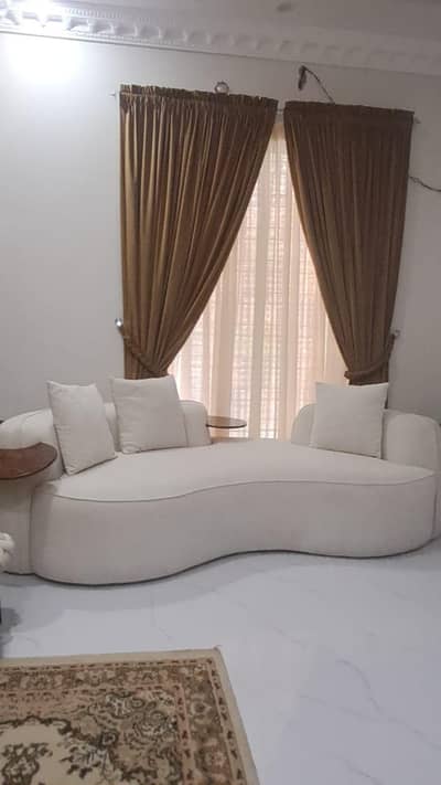 Luxury Curved White Sofa for Sale – 3 Seater Modern Design