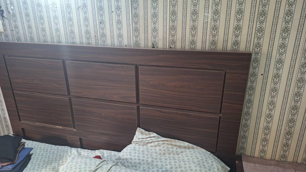 wooden bed 1