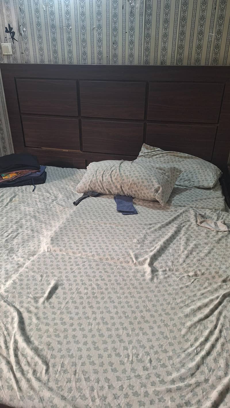 wooden bed 2