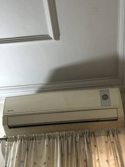 GREE 1.5 ton AC