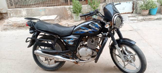 Suzuki GS 150 in mint condition Karachi number