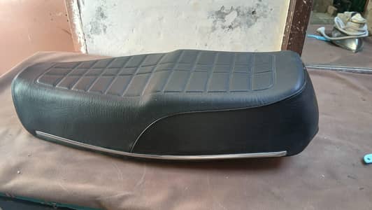 Honda 125 ki down model seat for sale bick seat