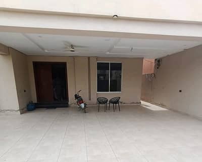 Spacious Corner House Is Available In Model Town For rent