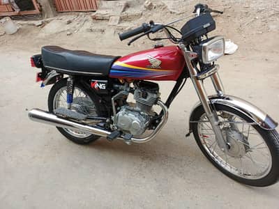 Honda CG 125 model 2013 for urgent sale