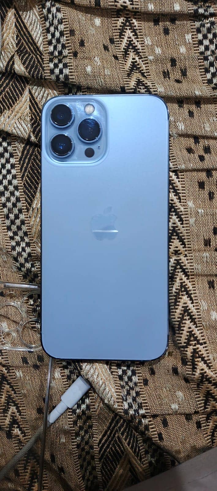 Apple iPhone 13 Pro Max 1