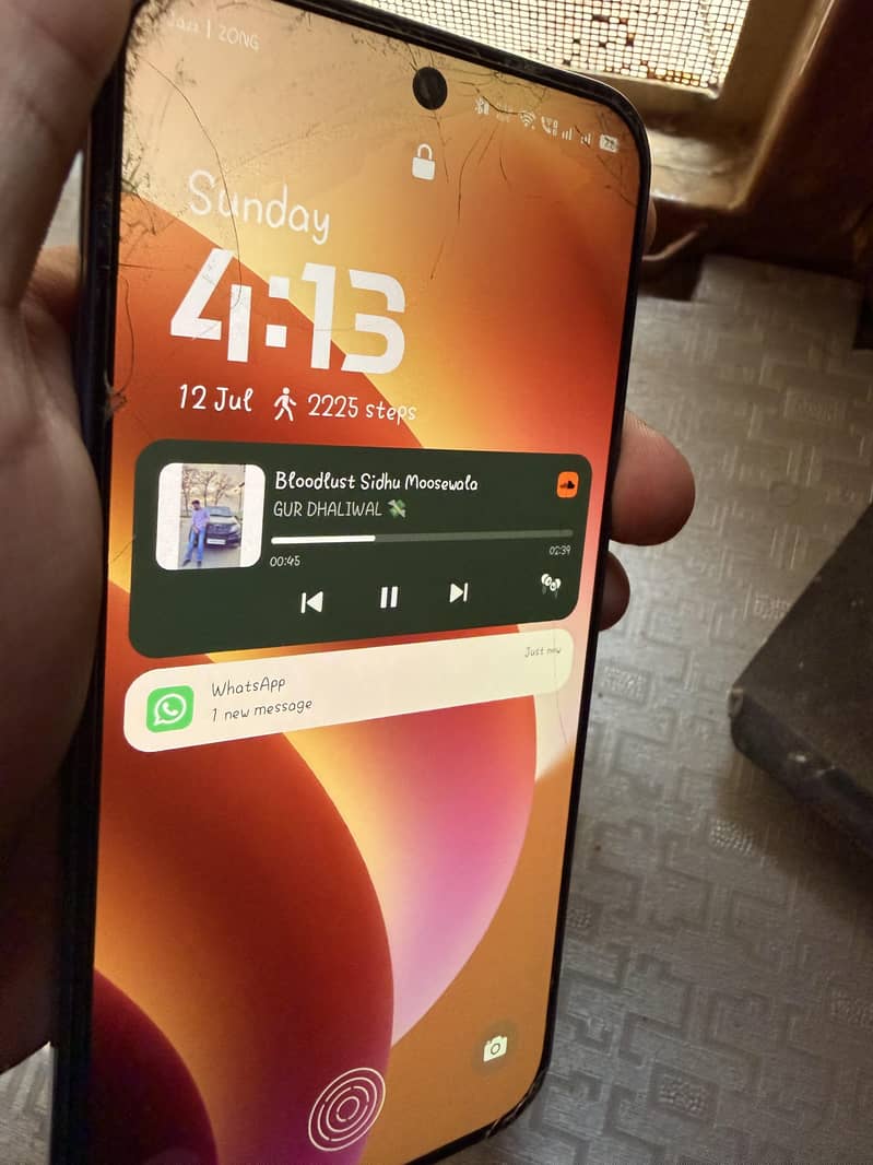 OPPO A6 Pro 4