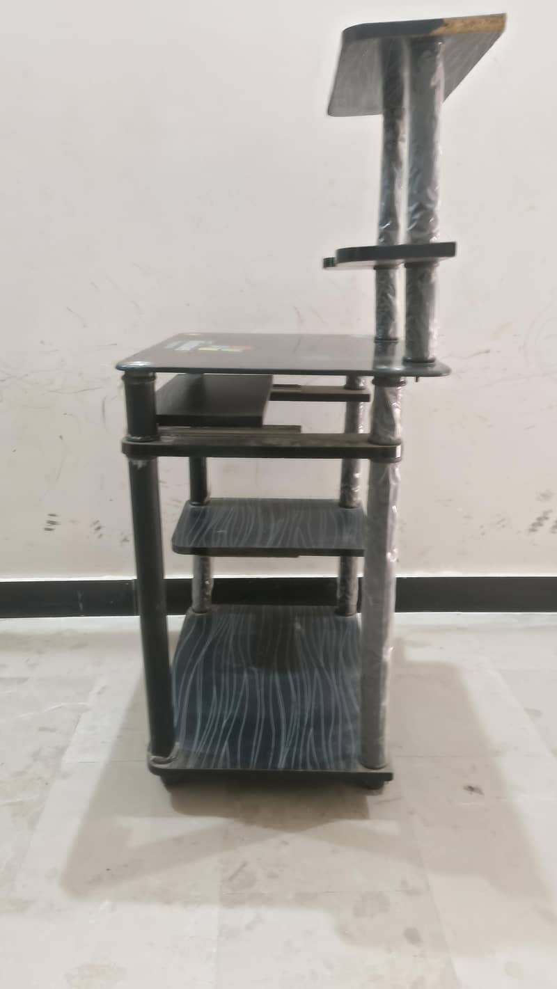 computer stand 1