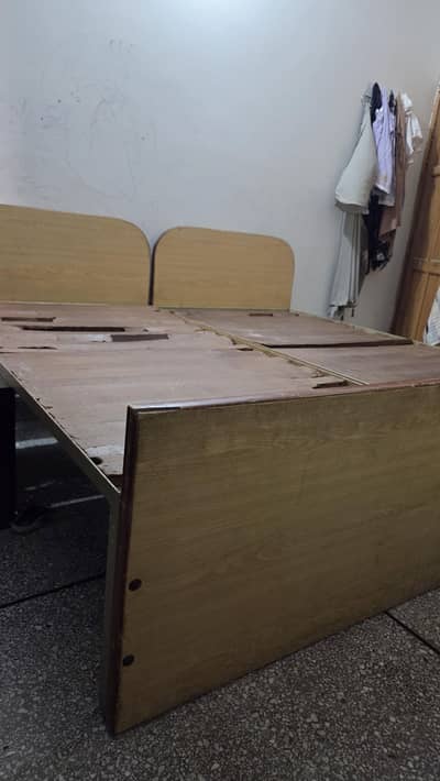 Pair of 2 Strong Single Beds with Solid Wooden Slats & Iron Frame