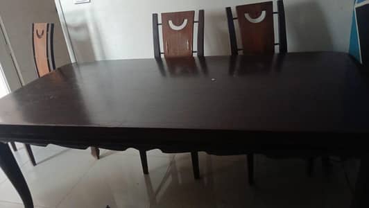 Dinning table with chairs