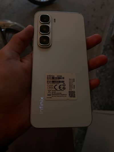 Selling Infinix Hot 60i