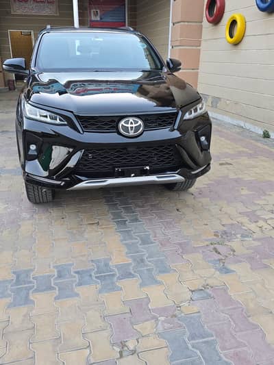 Toyota Fortuner Legender