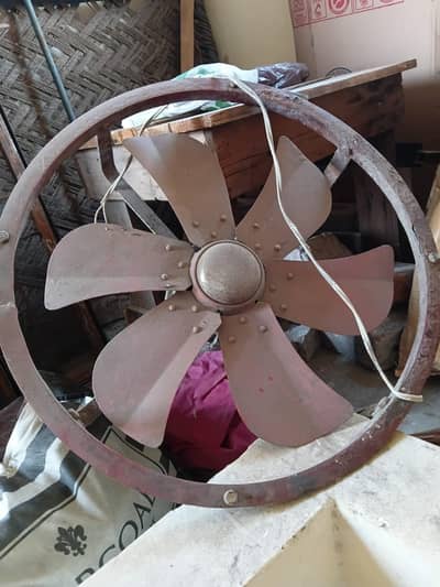 Cooler fan/exhaust fan Size big 10/10 condition