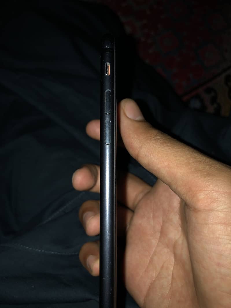 iPhone 7 2