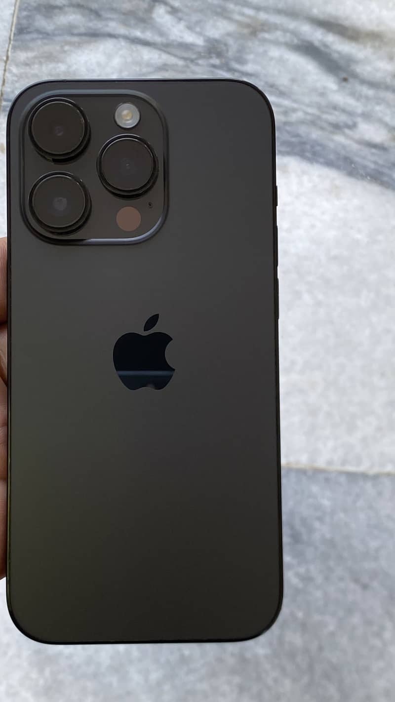 Apple iPhone 14 Pro 0