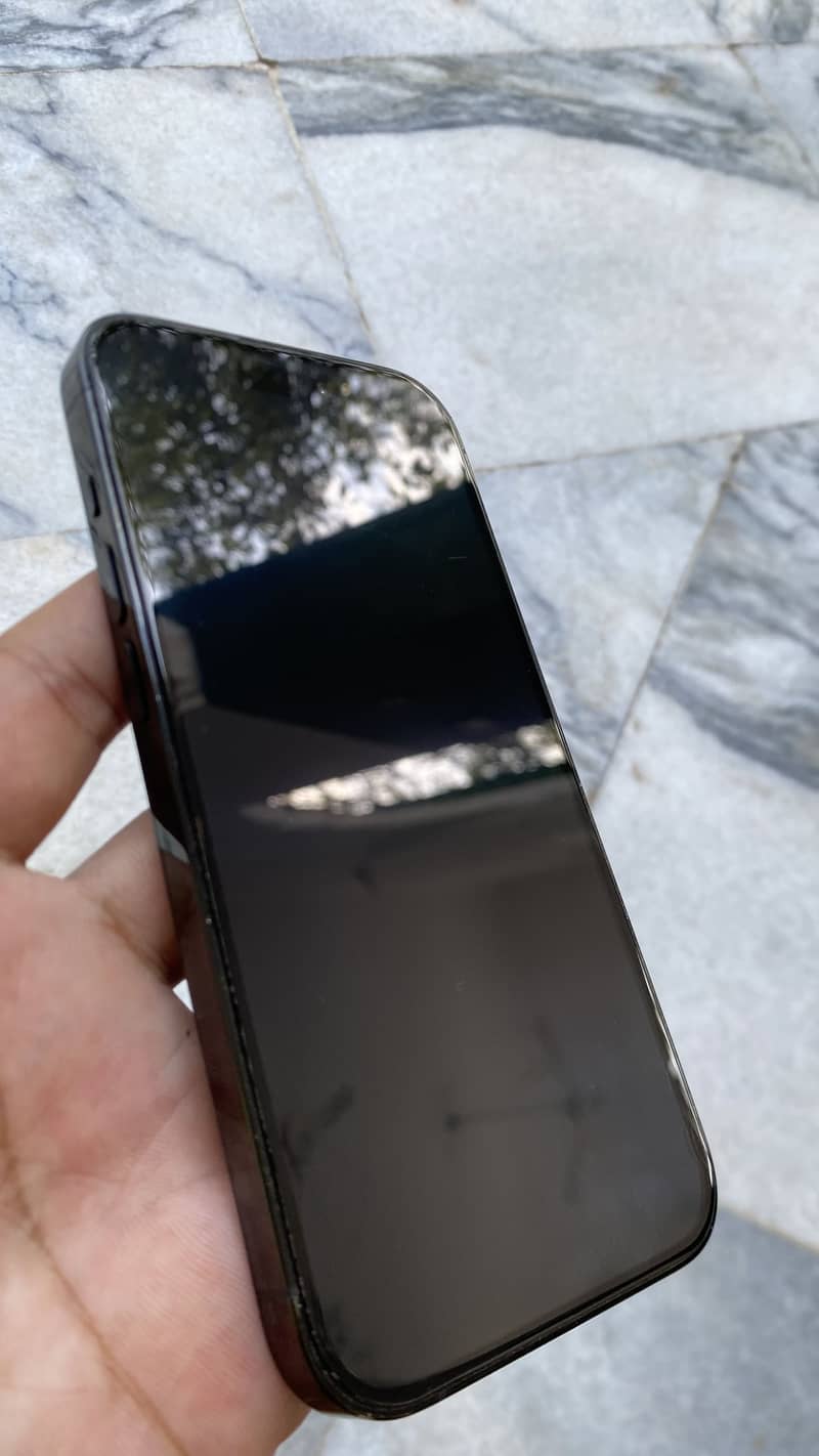 Apple iPhone 14 Pro 4