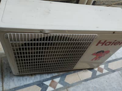 Haier AC 1.5 ton White