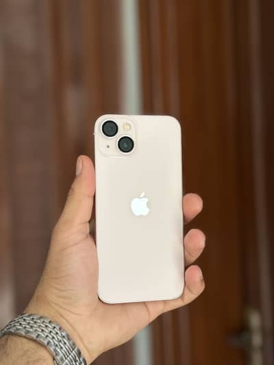 Apple iPhone 13