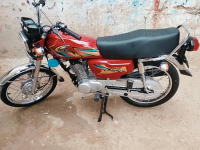 united 125