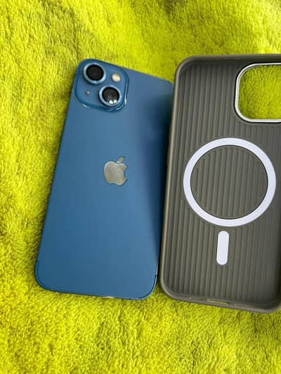 Apple iPhone 13