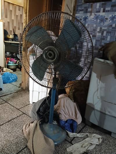 Pedestal Fan for Sale – Full Working Condition