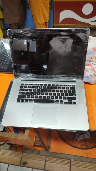 Apple Macbook Pro