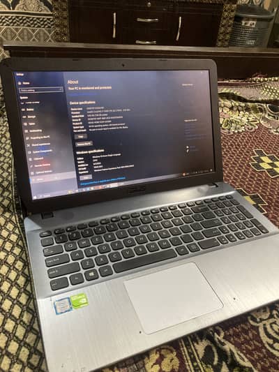 Laptop Asus core i7