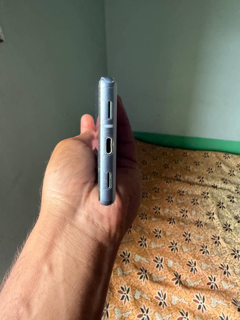 Google Pixel 7a 2