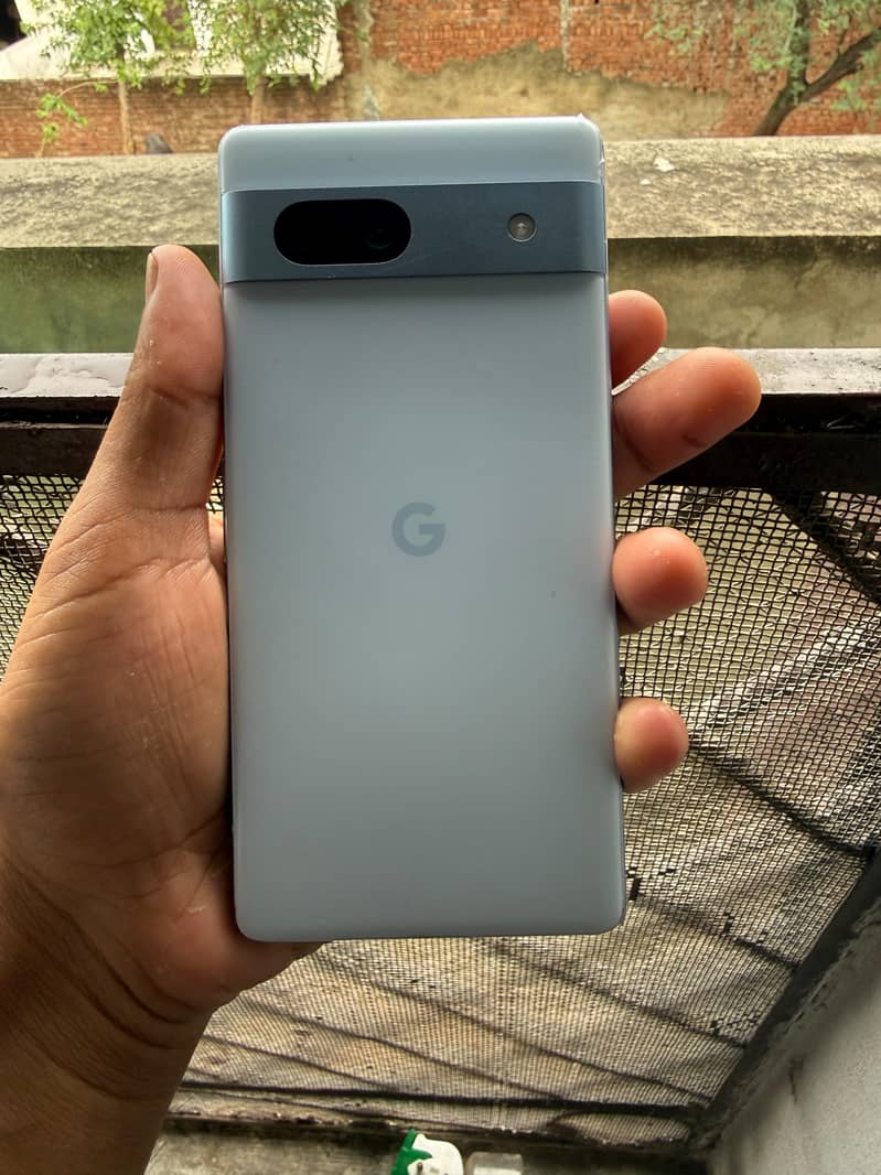 Google Pixel 7a 3