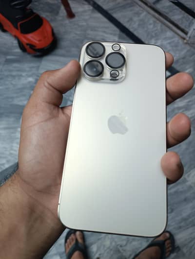 Apple iPhone 14 Pro Max JV 256 gb gold scratchless