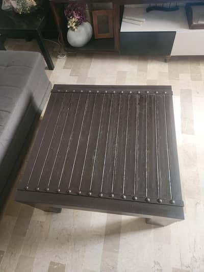 Coffee Table/Centre Table